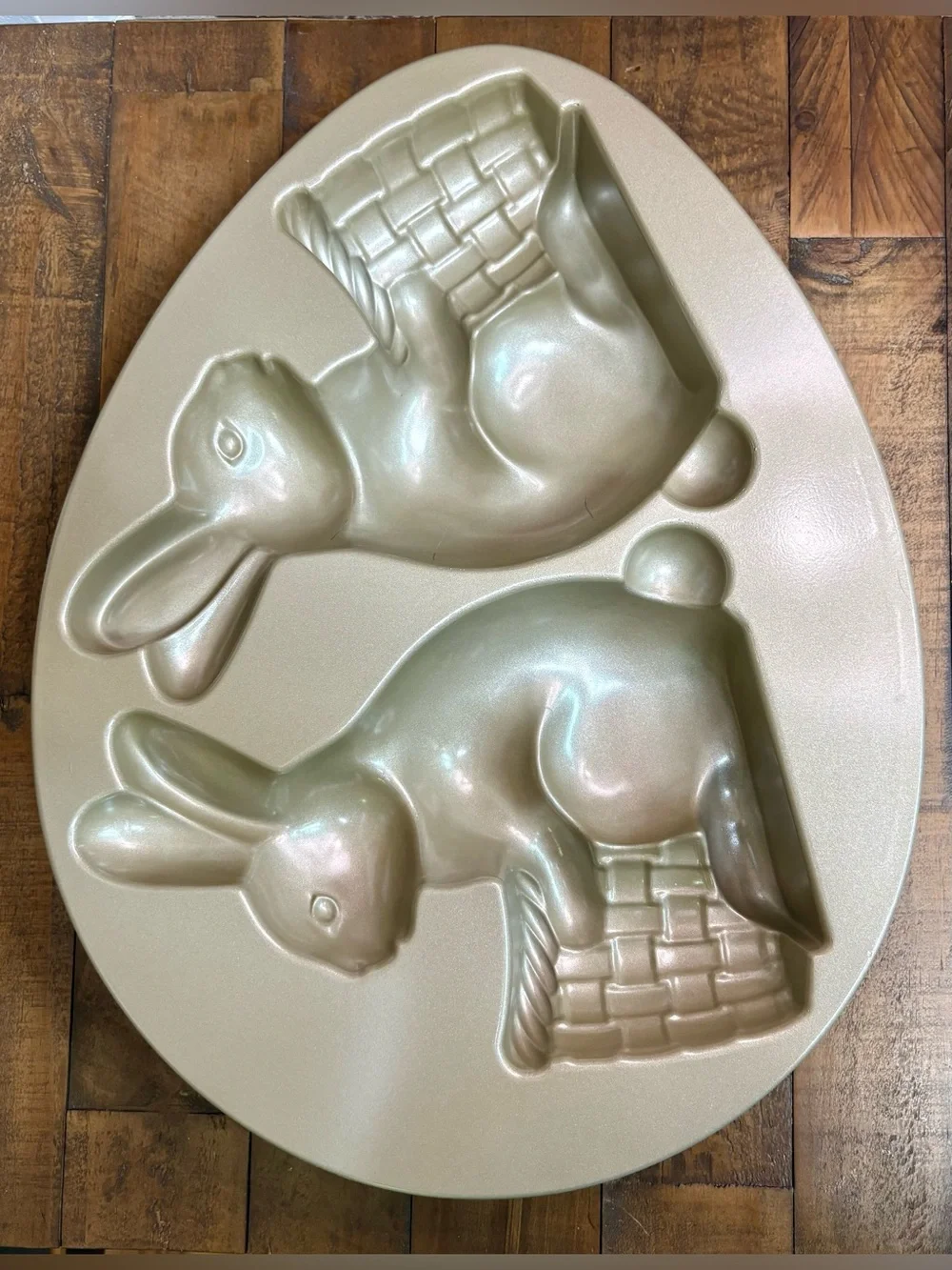 Nordic Ware 3D Easter Bunny Pan - Gold